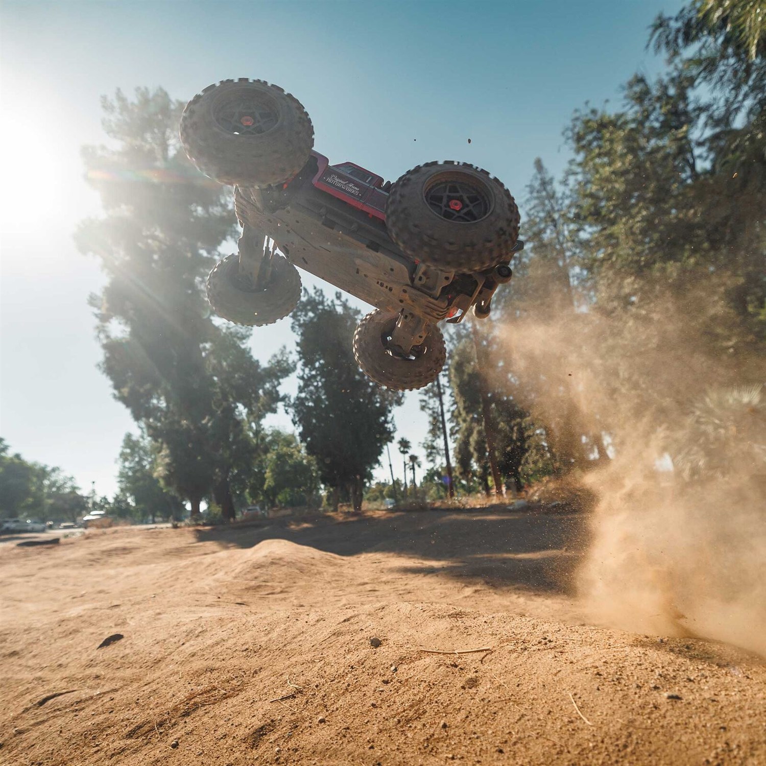 ARRMA Outcast 4S V2 BLX 4WD Rød 1/10 - RTR